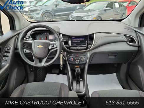 Used 2020 Chevrolet Trax LS AWD/4WD image 10
