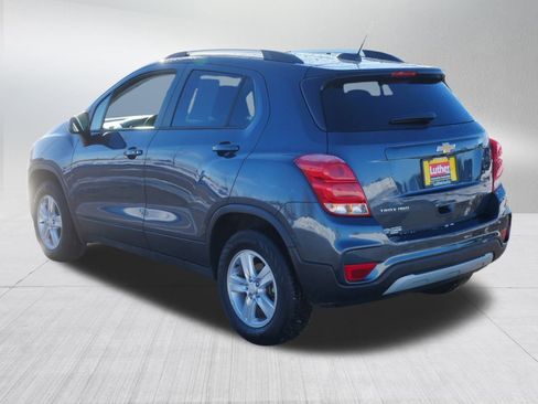 Certified 2022 Chevrolet Trax LT w/ LT Convenience Package image 5