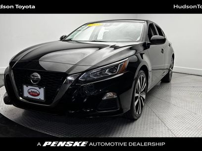 Used 2022 Nissan Altima 2.5 SR