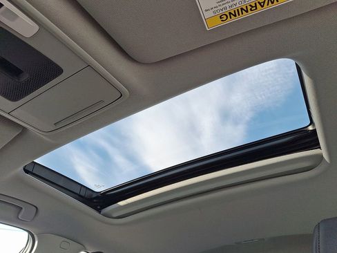 Used 2023 Acura Integra image 14