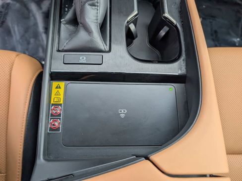 Used 2024 Lexus ES 350 w/ Premium Package image 24