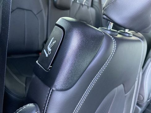 New 2026 Chrysler Pacifica Select image 13