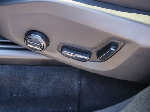 Used 2025 Volvo XC90 B6 Plus w/ Protection Package Premier AWD/4WD image 23