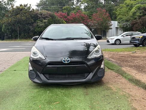 Used 2016 Toyota Prius C Two FWD image 10