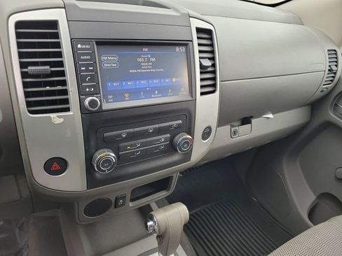 Used 2019 Nissan Frontier S image 27