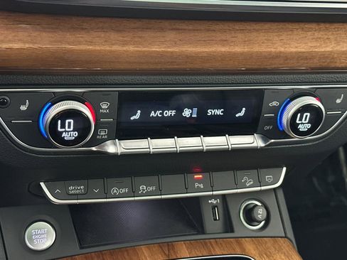 Used 2023 Audi Q5 2.0T Premium w/ Convenience Package image 19