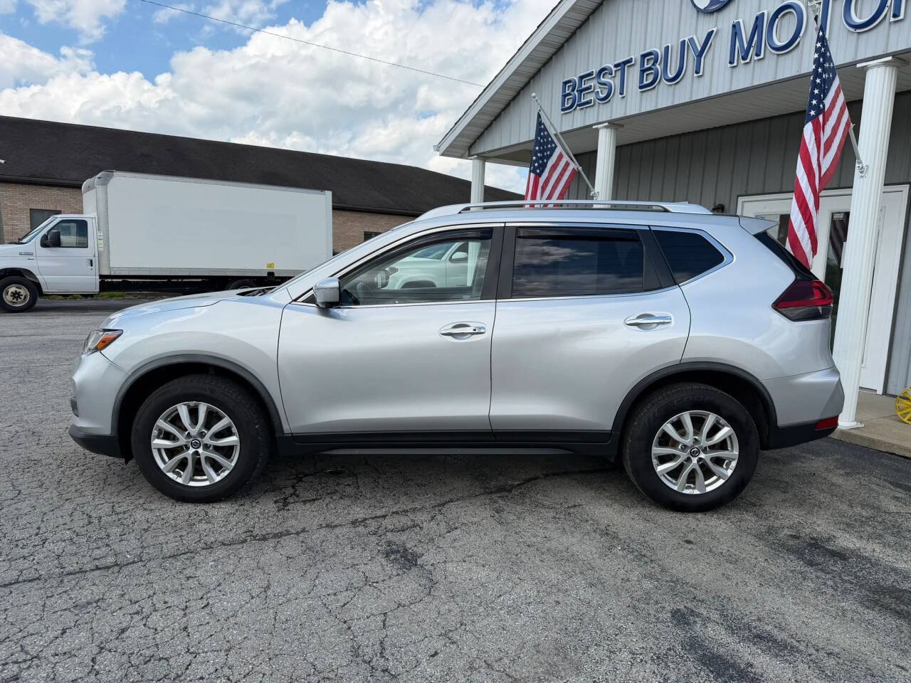 Used 2020 Nissan Rogue SV AWD/4WD image 2