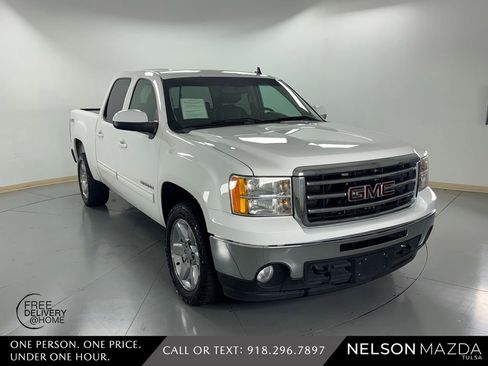 Used 2013 GMC Sierra 1500 SLT w/ Skid Plate Package AWD/4WD image 4