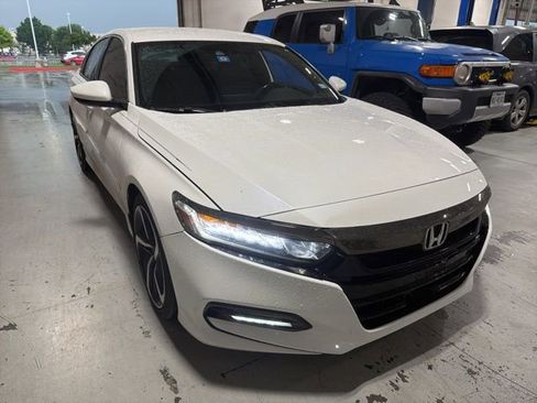 Used 2020 Honda Accord Sport image 3