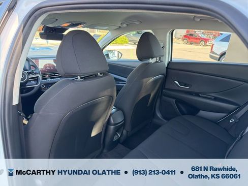 Certified 2024 Hyundai Elantra SEL FWD image 5