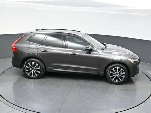 Used 2024 Volvo XC60 B5 Plus AWD/4WD image 35