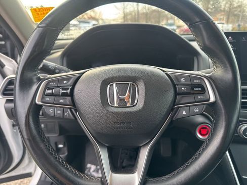 Used 2021 Honda Accord Touring image 19