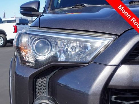 Used 2017 Toyota 4Runner TRD Off-Road Premium AWD/4WD image 6