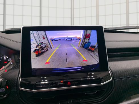 New 2026 Jeep Compass Latitude AWD/4WD image 24