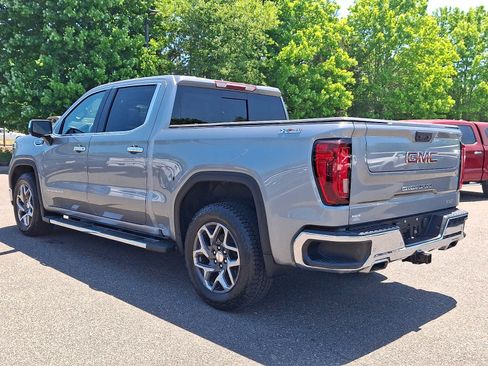 Used 2024 GMC Sierra 1500 SLT w/ SLT Premium Plus Package AWD/4WD image 4