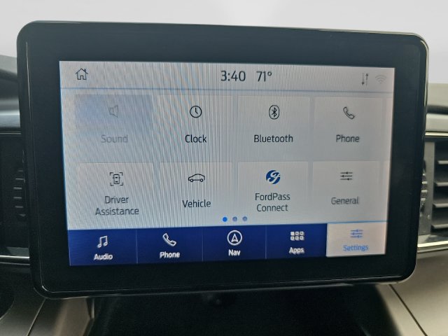 Used 2020 Ford Explorer XLT w/ Equipment Group 202A RWD image 26