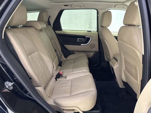 Used 2019 Land Rover Discovery Sport HSE image 37