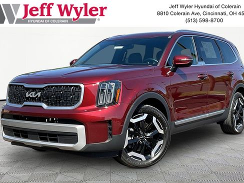 Used 2023 Kia Telluride EX w/ EX Captain's Chair Package AWD/4WD image 1