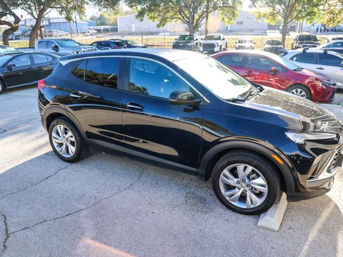 Used 2025 Buick Encore GX Preferred w/ Advanced Technology Package image 6