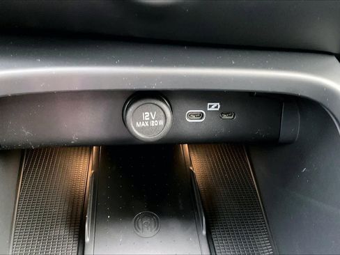 New 2026 Volvo XC40 B5 Ultra w/ Protection Package Premier image 23