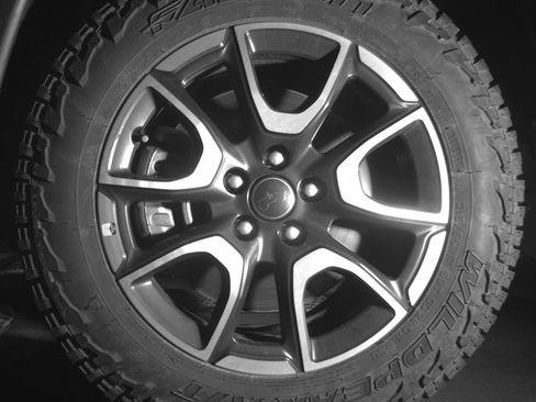 Used 2025 Jeep Compass Trailhawk AWD/4WD image 12