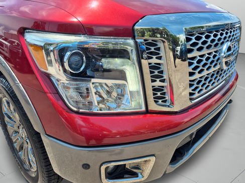 Used 2019 Nissan Titan Platinum Reserve RWD image 34