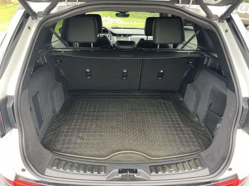 Used 2023 Land Rover Discovery Sport SE R-Dynamic AWD/4WD image 17