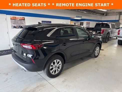 Used 2024 Ford Escape Active AWD/4WD image 2