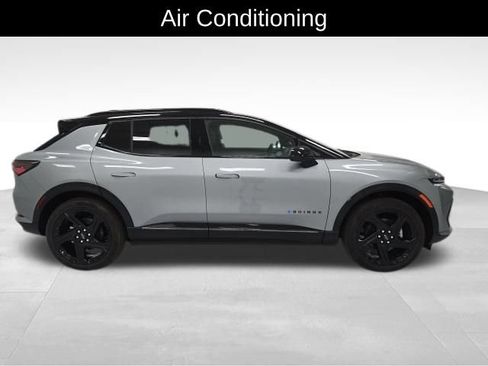 New 2026 Chevrolet Equinox EV RS image 7