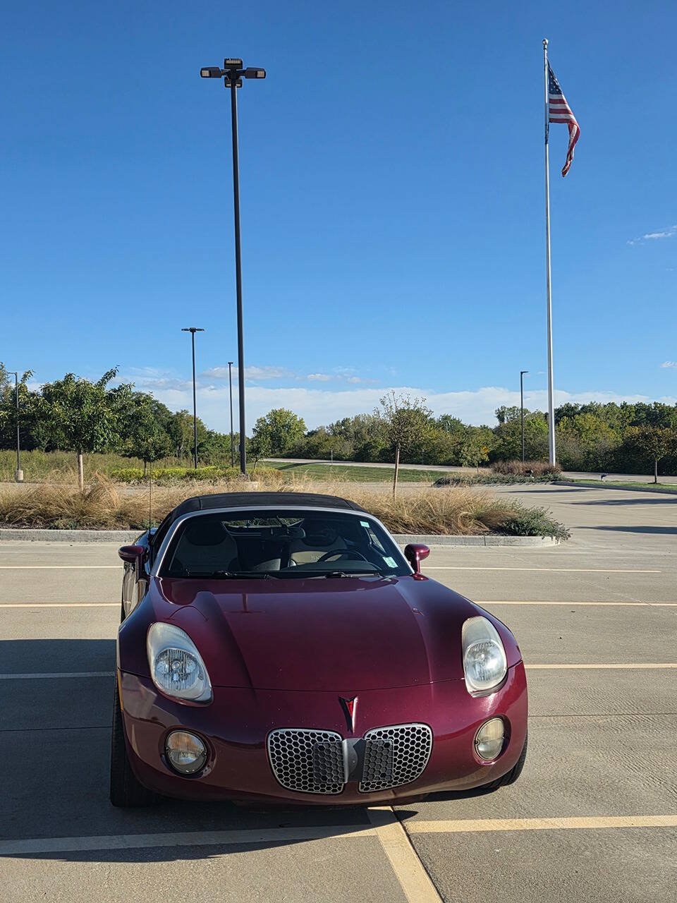 Used 2009 Pontiac Solstice Convertible w/ Premium Package RWD image 4