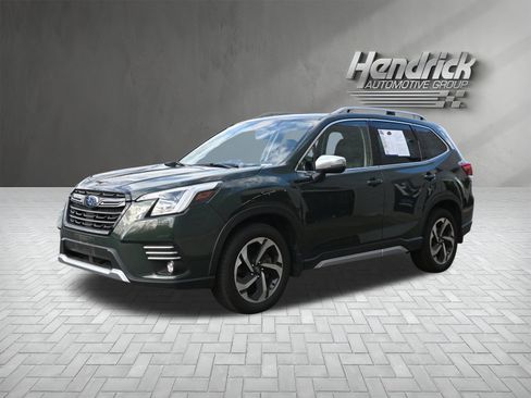 Used 2023 Subaru Forester Touring image 7