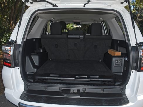 Used 2023 Toyota 4Runner TRD Off-Road image 17