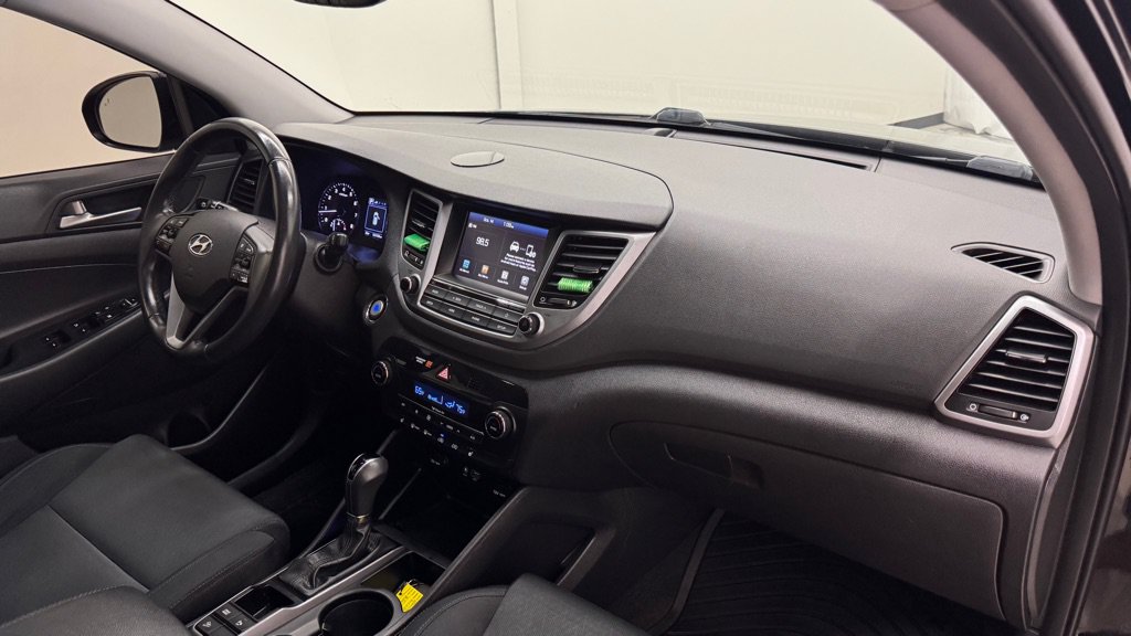 Used 2018 Hyundai Tucson Value FWD image 27