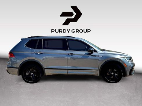 Certified 2023 Volkswagen Tiguan SE R-Line FWD image 9