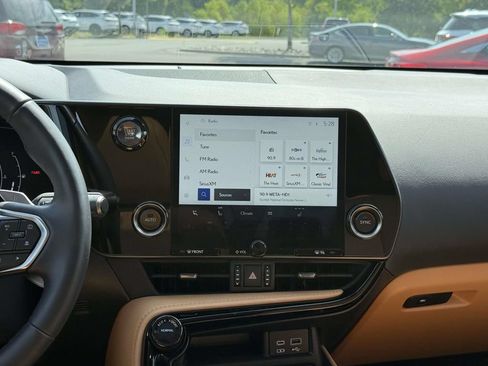 Used 2024 Lexus NX 350 AWD w/ Cold Area Package image 10