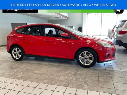 Used 2014 Ford Focus SE image 1
