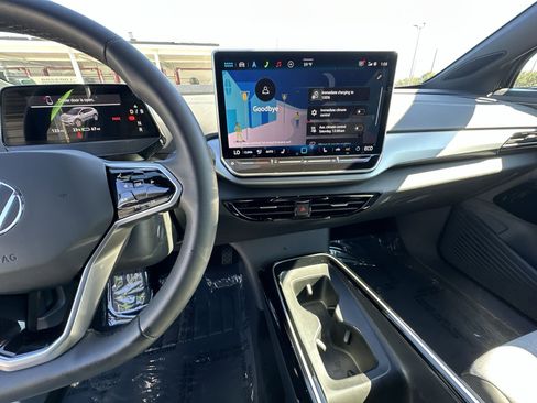 Used 2025 Volkswagen ID.4 Pro image 24