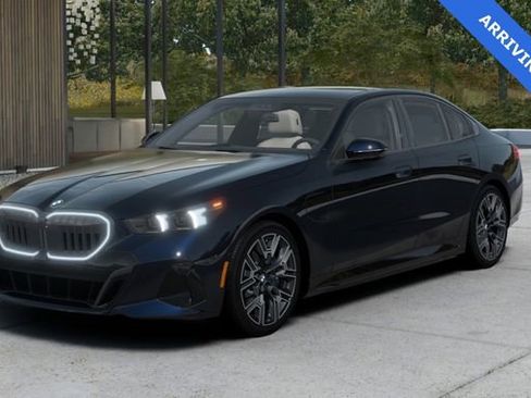 New 2027 BMW 550e xDrive AWD/4WD image 1