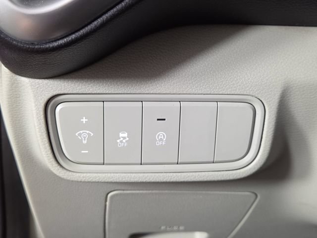 Certified 2023 Kia Soul LX w/ LX Technology Package FWD image 26