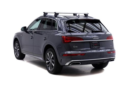 Certified 2023 Audi Q5 2.0T Premium w/ Convenience Package AWD/4WD image 5