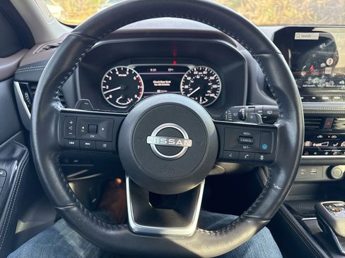 Certified 2023 Nissan Rogue SL w/ SL Premium Package image 12