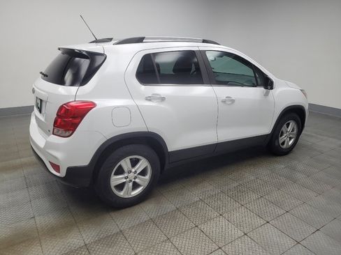 Used 2020 Chevrolet Trax LT w/ LT Convenience Package image 10