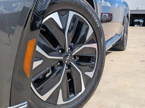 Used 2023 Kia EV6 Wind RWD image 2