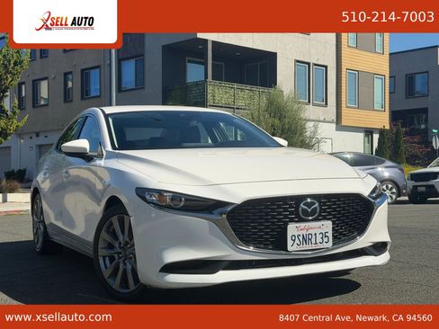 Used 2021 MAZDA MAZDA3 s FWD image 1