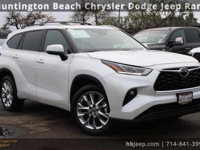 Used 2023 Toyota Highlander Limited