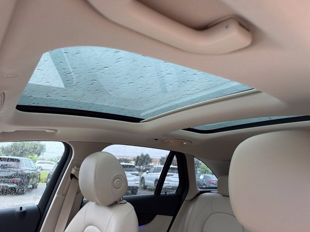 Used 2022 Mercedes-Benz GLC 300 image 24