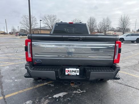 Certified 2024 Ford F350 Platinum w/ FX4 Off-Road Package image 13