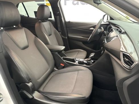 Used 2023 Buick Encore GX Preferred w/ Cold Weather Comfort Package FWD image 29