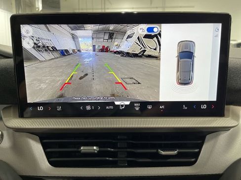 New 2026 Ford Explorer Active w/ Active Comfort Package image 27