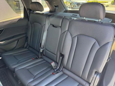 New 2025 Audi Q7 3.0T Prestige image 23